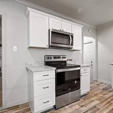 Cute Entire Small House With Large Yard! Pets Welcome! West Valley City Exterior photo