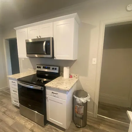 Cute Entire Small House With Large Yard! Pets Welcome! West Valley City Exterior photo