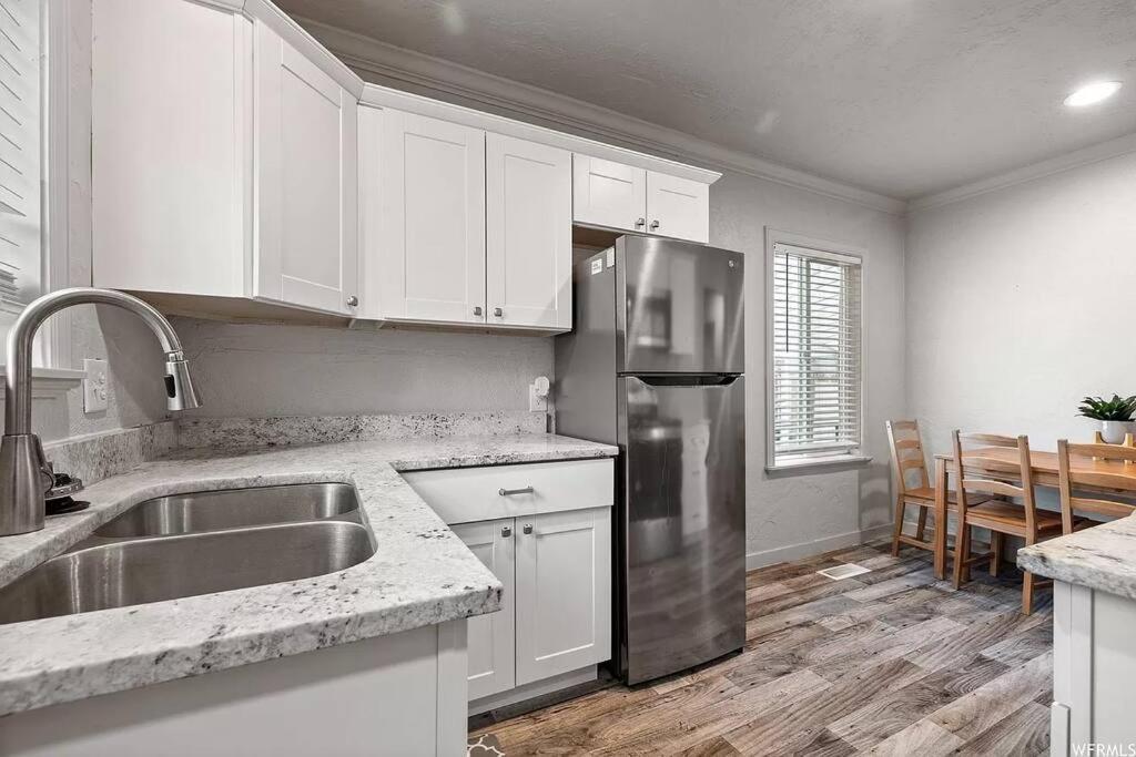 Cute Entire Small House With Large Yard! Pets Welcome! * West Valley City